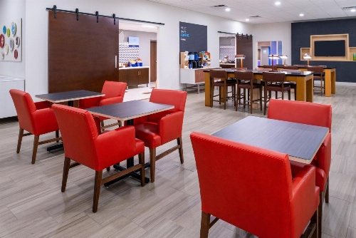 Holiday Inn Express And Suites Shreveport - Downtown image 4